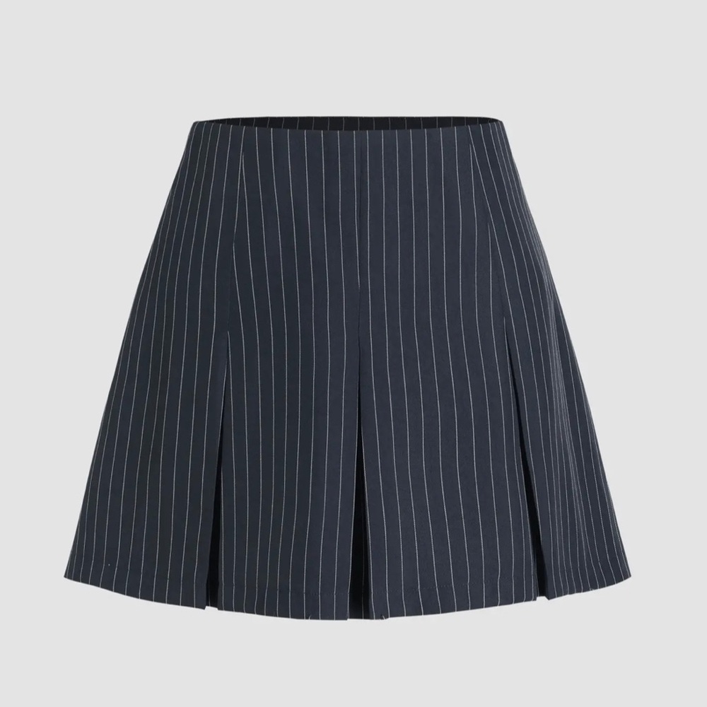 Cider Solid Mid Waist Pleated Skirt